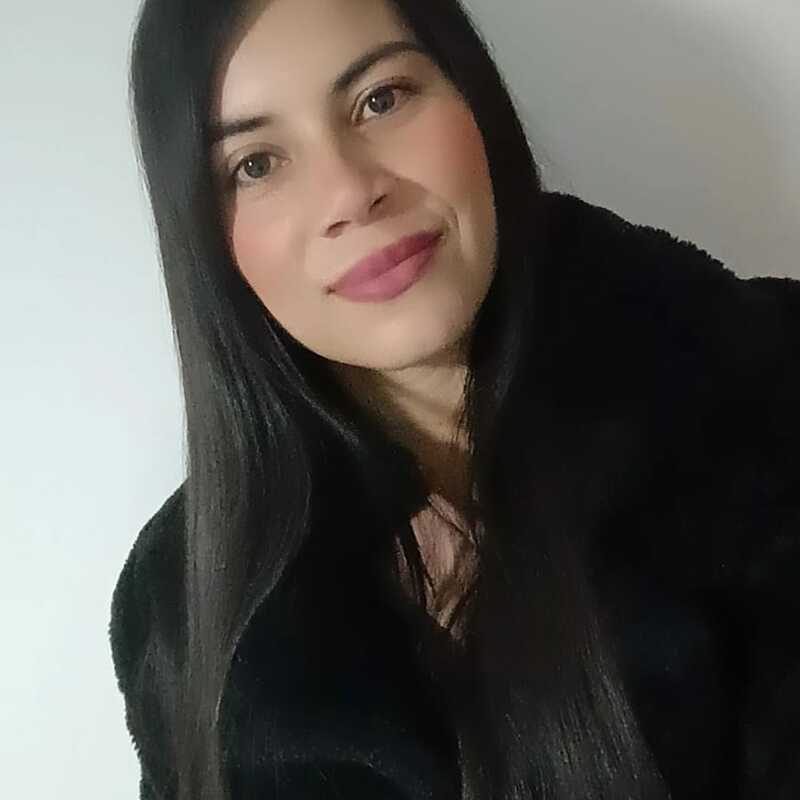 Jazmin
Docente de Ingles
